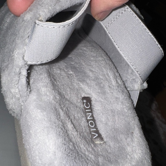 Vionic Gray Fuzzy Slippers - Picture 8 of 10